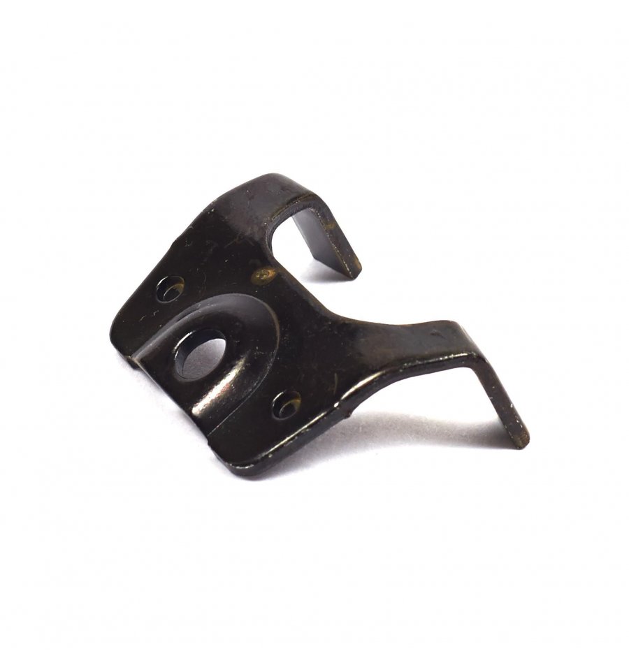 Fäste för oljerör 690593