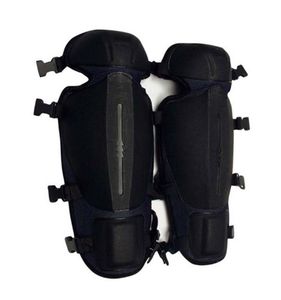 Benskydd 2-P för arbete med grästrimmer och röjsåg